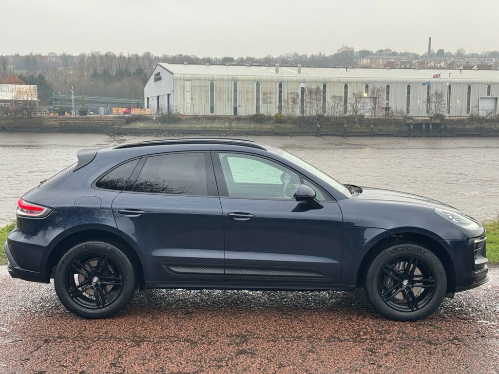 Porsche Macan 2L Null WP71PZG Blue #3