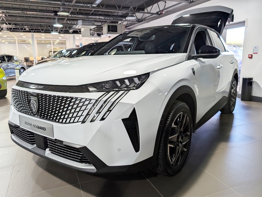 Peugeot 3008 1.2 136Hp Hybrid Gt Sensation Pack White