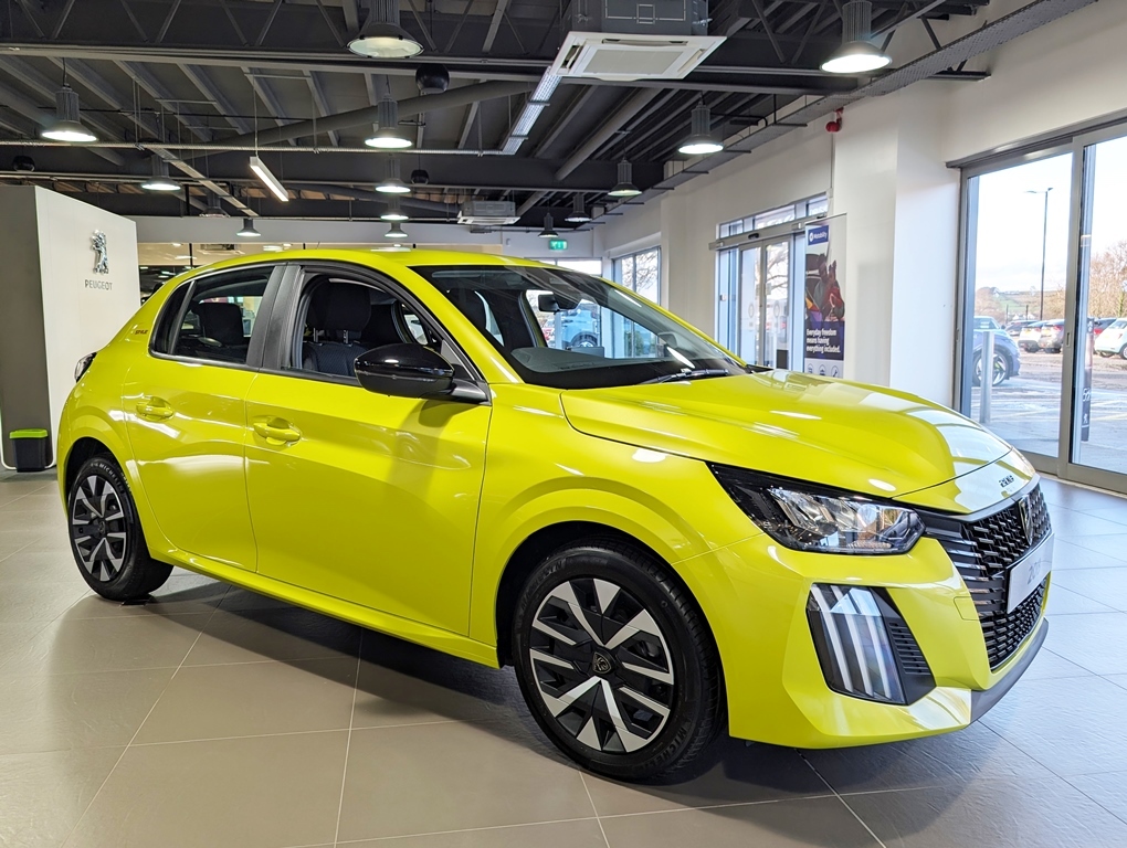 Peugeot 208 1.2 100Hp Style Yellow
