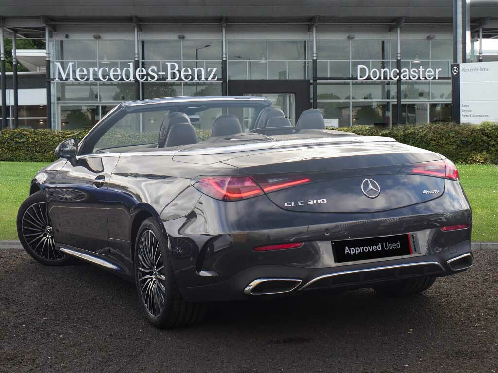 Mercedes-Benz 280 2.0 Cle300h Mhev Amg Line Premium Plus Cabriolet Black #2