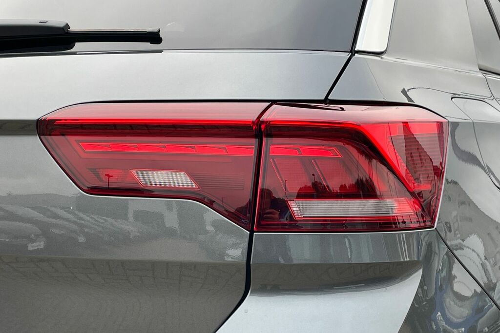 Volkswagen T-Roc  Black #18