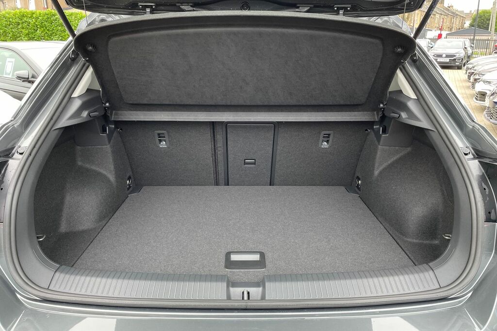Volkswagen T-Roc  Black #12