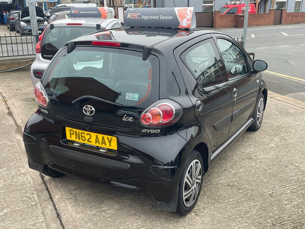 Toyota Aygo 1.0L Vvt-i Ice Hatchback Euro 5 PN62AAY Black #5