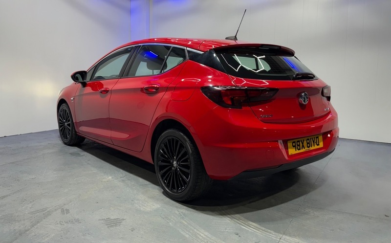 Vauxhall Astra Elite DY18XBP Red #6