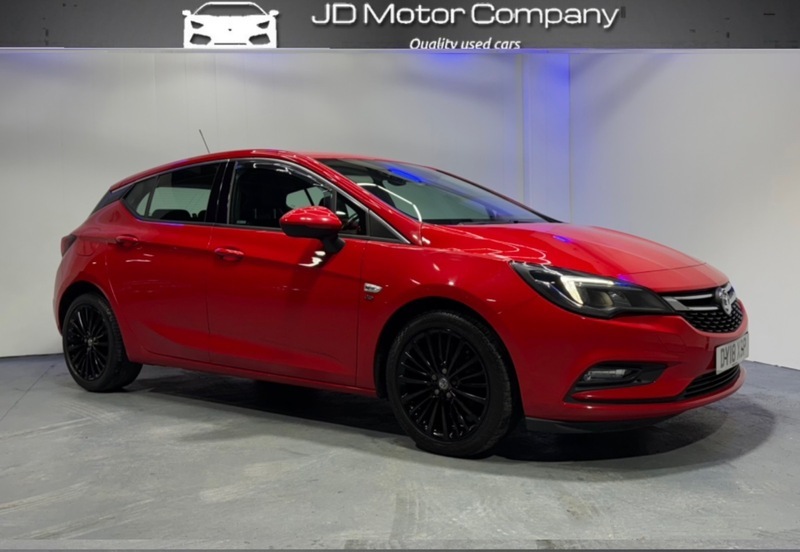 Vauxhall Astra Elite Red