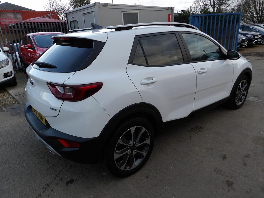 Kia Stonic 1.6 Crdi 3 Suv Euro 6 S S 113 JP11SOM White #4