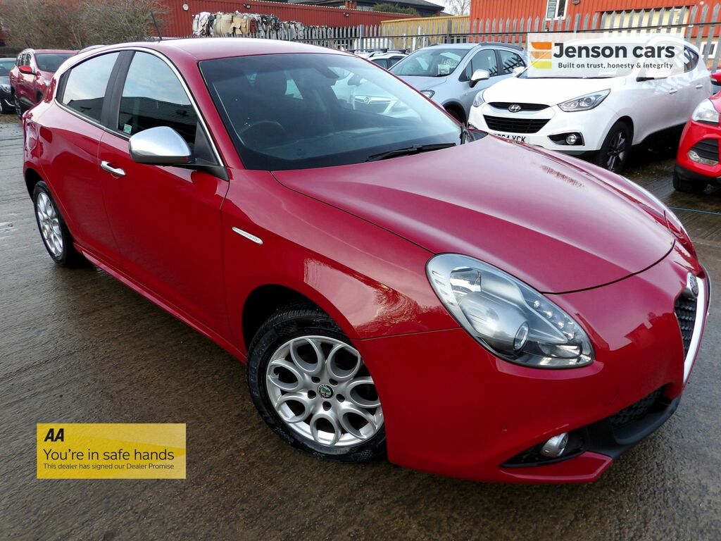 Alfa Romeo Giulietta 1.6 Jtdm-2 Tecnica Hatchback Eur Red