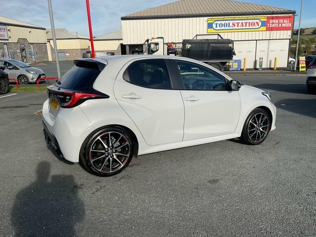 Toyota Yaris 1.5 Vvt-h Gr Sport Hatchback Hybrid E-c KY73VZR Grey #4