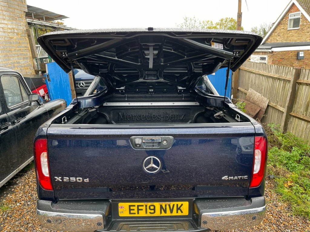 Mercedes-Benz X Class 2.3L Power EF19NVK Blue #5
