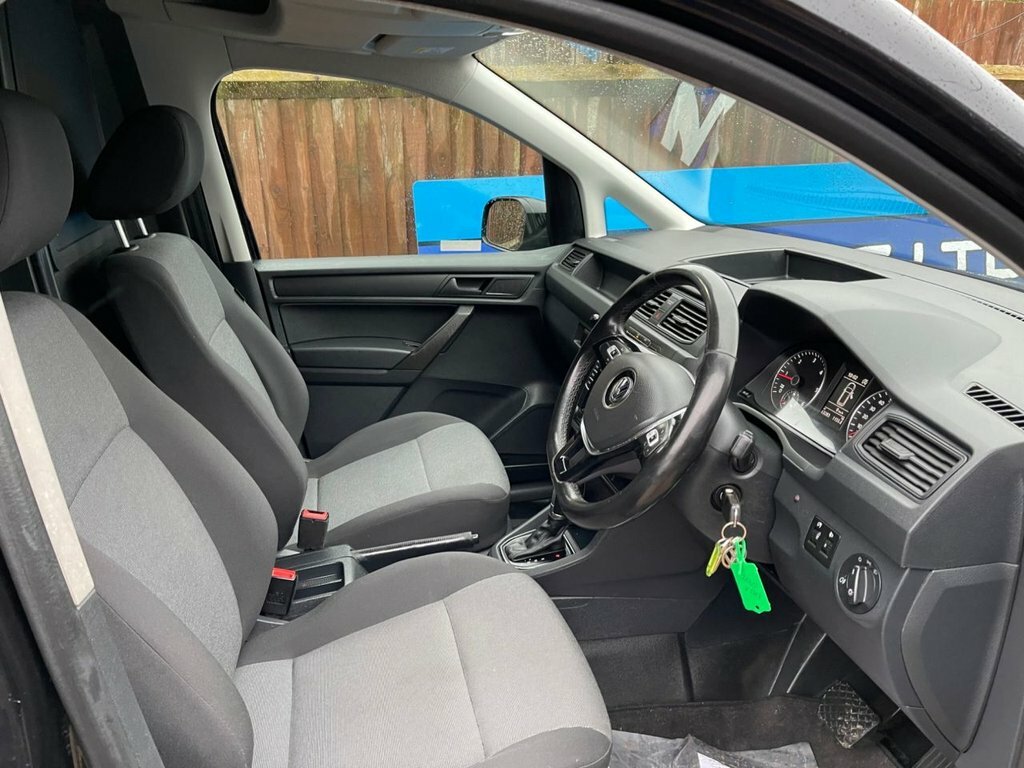 Volkswagen Caddy 2L Startline Black #3
