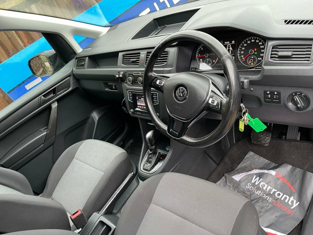 Volkswagen Caddy 2L Startline Black
