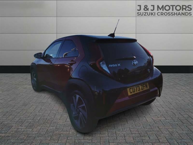 Toyota Aygo X 1.0 Vvt-i Edge - 2023 73 CU73ZFM Red #4