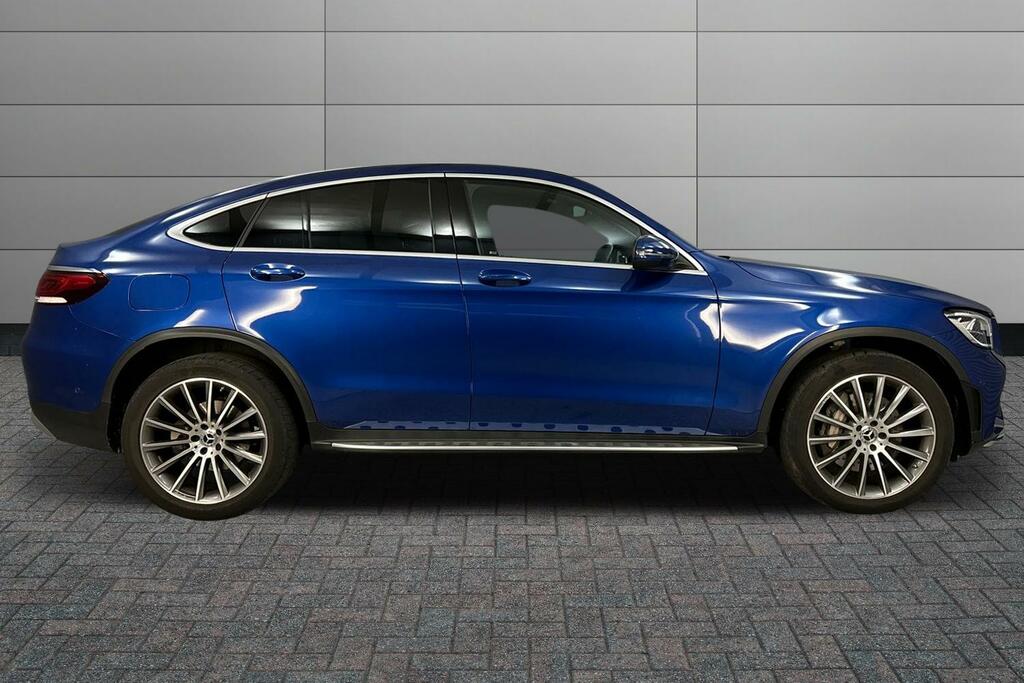 Mercedes-Benz GLC Class 300 4Matic Amg Line Premium 9G-tronic SW72OLT Blue #4