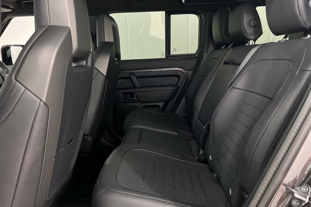 Land Rover Defender 110 P635 Octa SL25GYP Grey #4