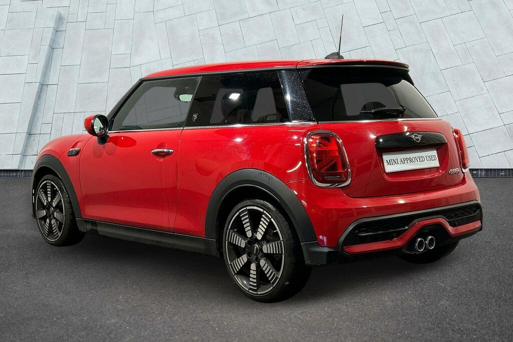 Mini Hatch 3-Door Cooper S Exclusive SW23VJE Red #2