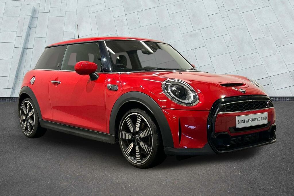 Mini Hatch 3-Door Cooper S Exclusive Red