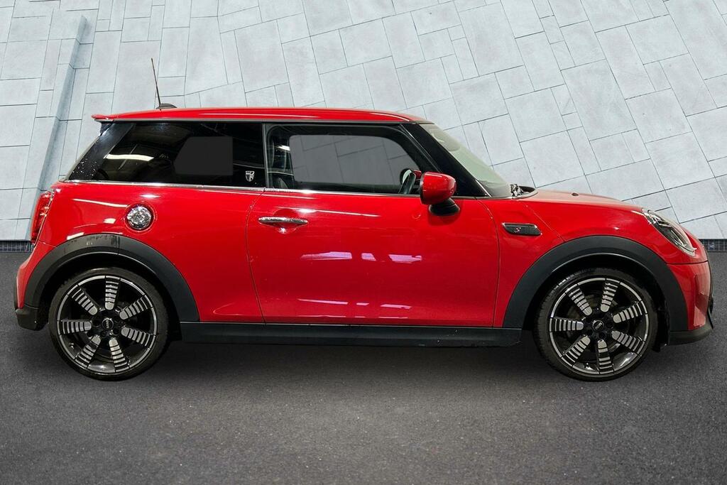 Mini Hatch 3-Door Cooper S Exclusive SW23VJE Red #3