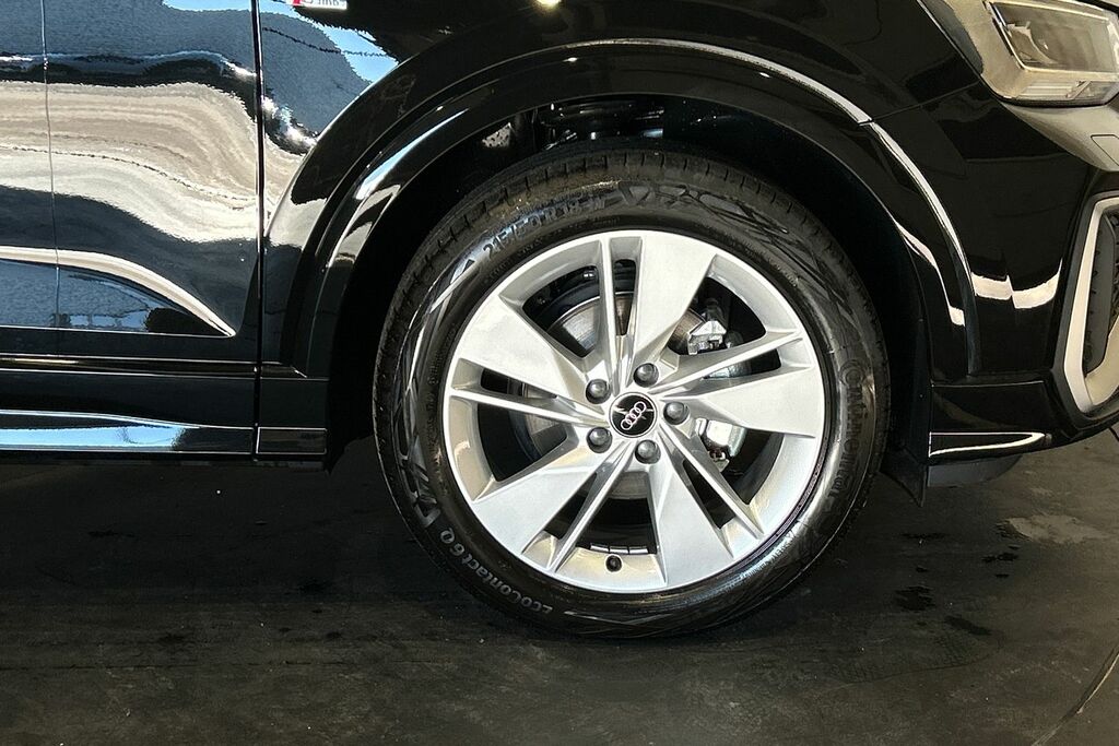 Audi Q2 S Line 30 Tfsi 116 Ps 6-Speed SV75TOJ Black #5
