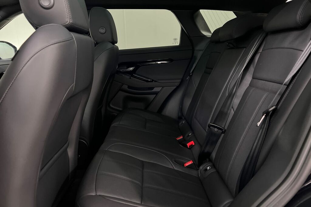 Land Rover Range Rover Evoque P270e Dynamic Se Black #4