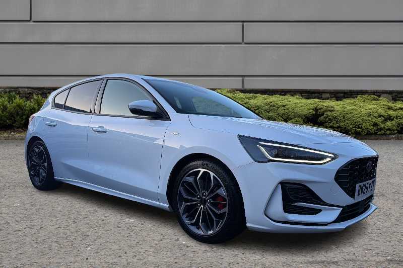 Ford Focus St-line X BW25KZV White #2