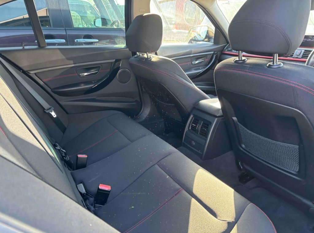 BMW 3 Series 2L Sport Black #3