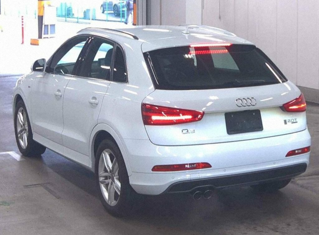 Audi Q3 2L S Line White