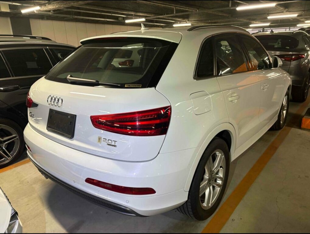 Audi Q3 2L S Line White #5
