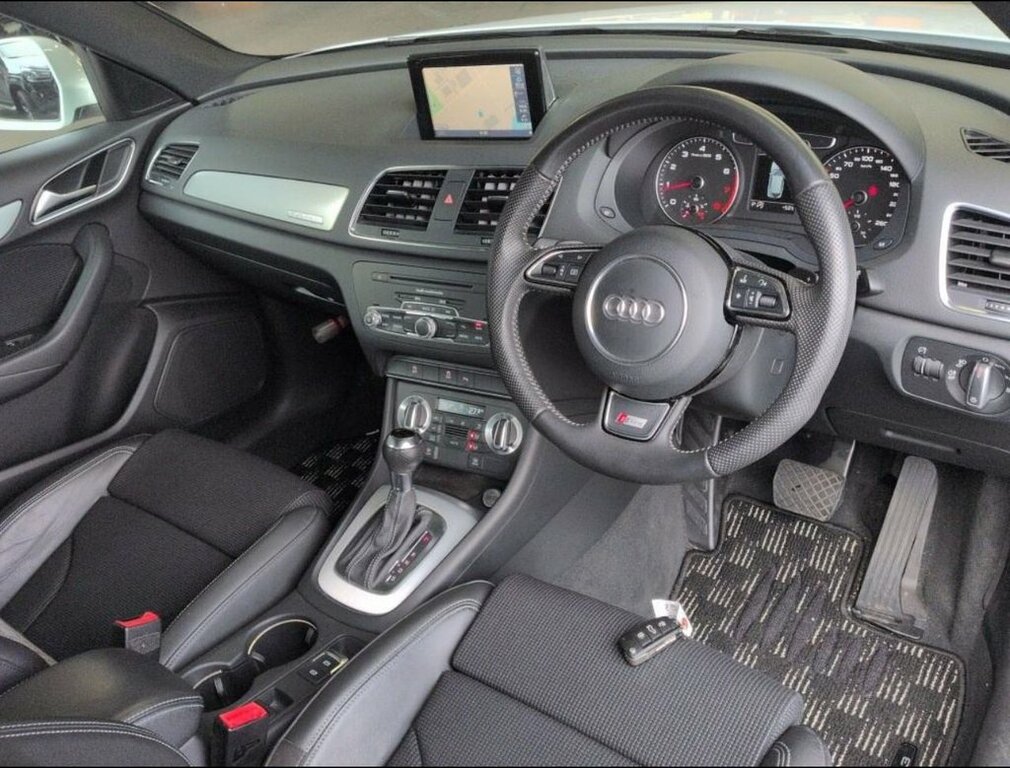 Audi Q3 2L S Line White #6