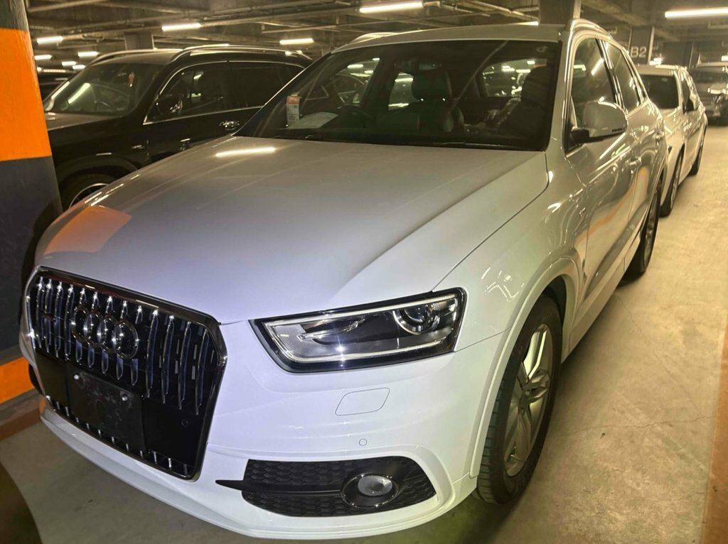 Audi Q3 2L S Line White #4