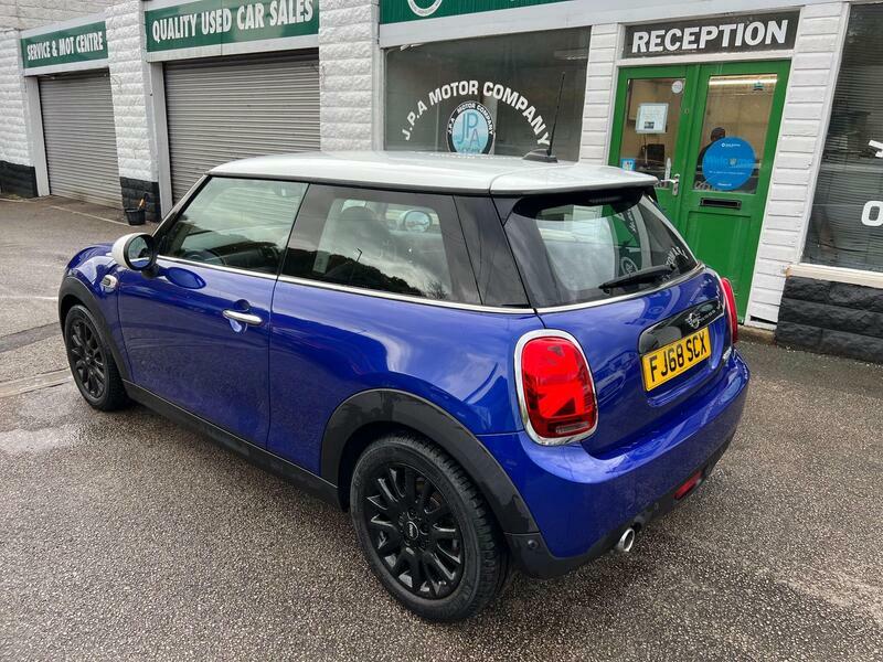Mini Hatch 1.5-cooper-hatchback-3dr-petrol-manual-euro-6-ss FJ68SCX Blue #3