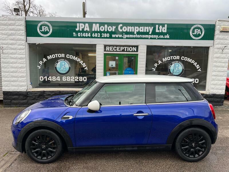 Mini Hatch 1.5-cooper-hatchback-3dr-petrol-manual-euro-6-ss FJ68SCX Blue #2