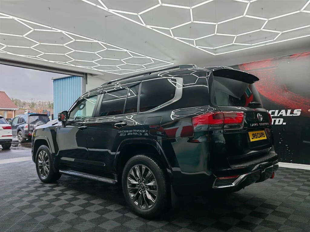 Toyota Land Cruiser Zx  #4