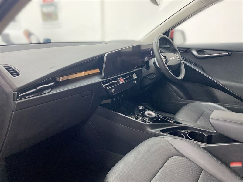 Kia Niro 1.6 Gdi 127 Hybrid 4 Dct RV25VHX Red #2