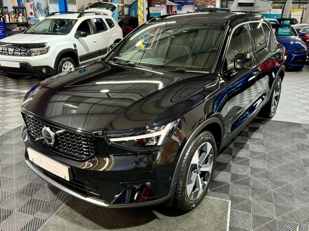 Volvo XC40 Suv 2.0 B4 Mhev Ultimate Dct Euro 6 Ss KP73FPG Black #3