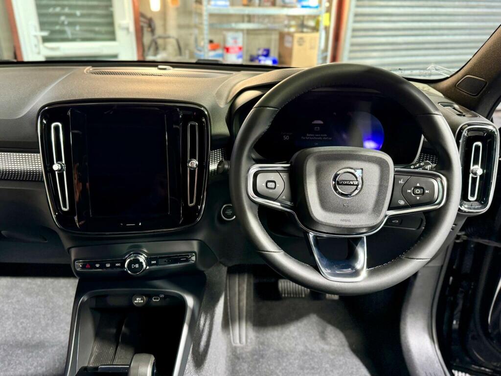 Volvo XC40 Suv 2.0 B4 Mhev Ultimate Dct Euro 6 Ss KP73FPG Black #2