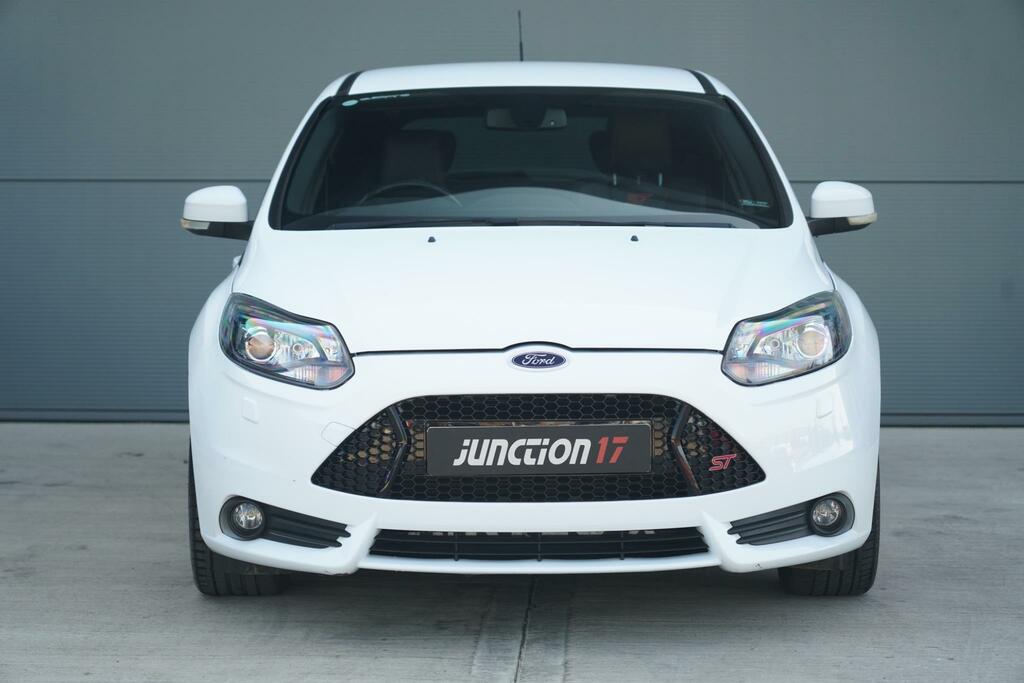 Ford Focus 2.0T Ecoboost St-3 Euro 5 Ss  #4