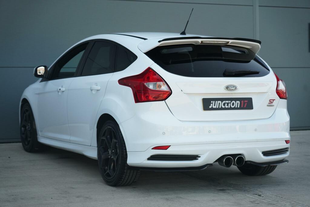 Ford Focus 2.0T Ecoboost St-3 Euro 5 Ss  #6
