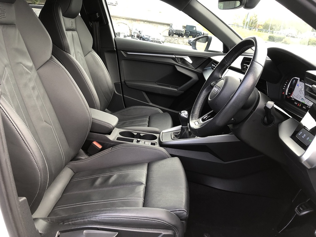 Audi A3 Tfsi S Line White