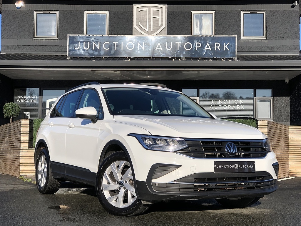 Volkswagen Tiguan Tsi Life White