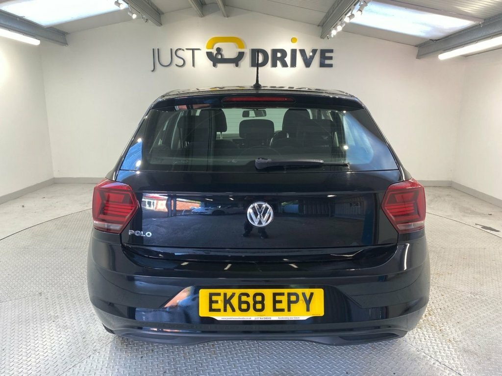 Volkswagen Polo 1L Se EK68EPY Black #4