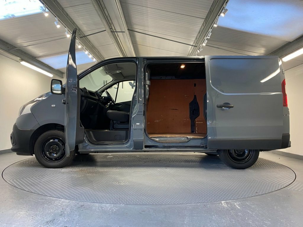 Renault Trafic 2L Business NG71LHY Grey #3
