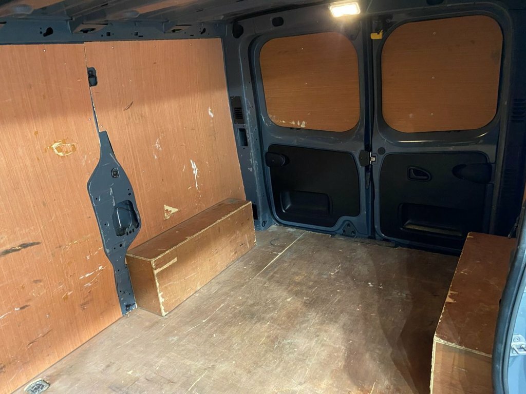 Renault Trafic 2L Business NG71LHY Grey #6