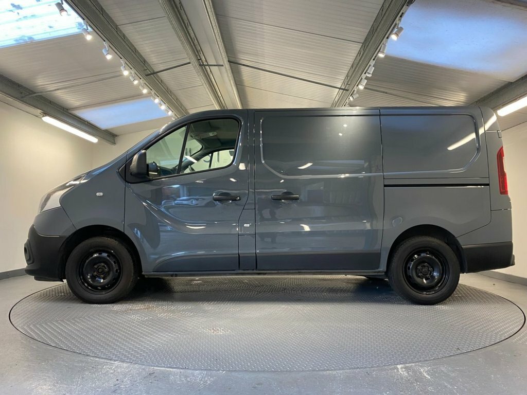 Renault Trafic 2L Business NG71LHY Grey #2