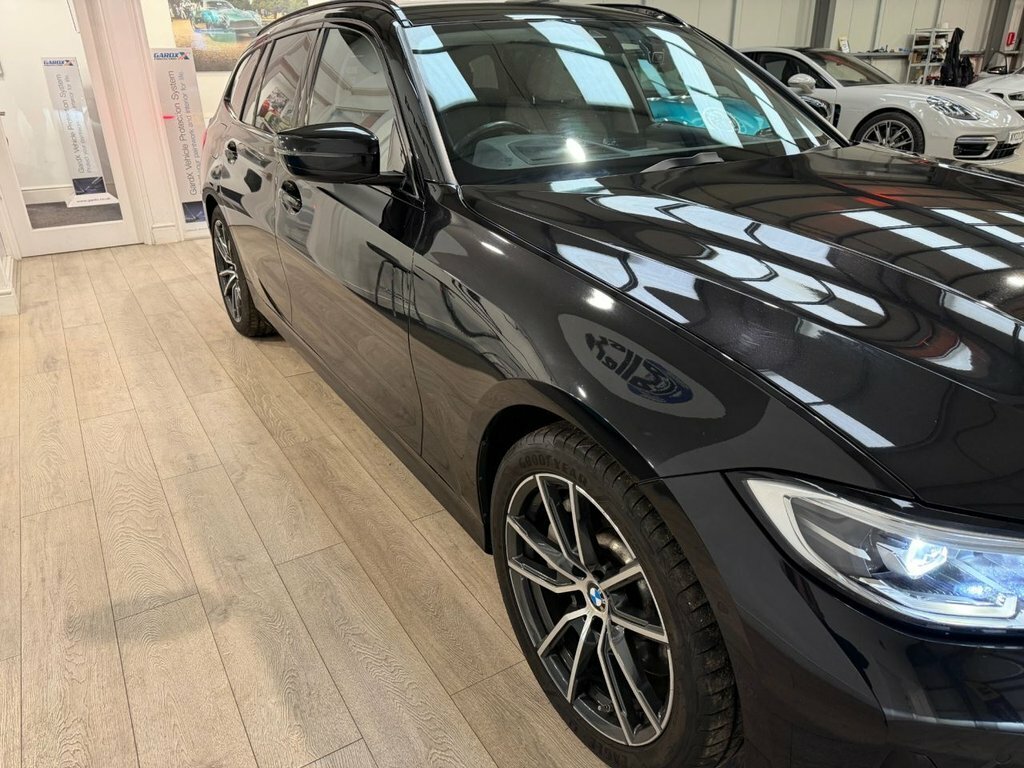 BMW 3 Series 2L Sport YF69MVT Black #4