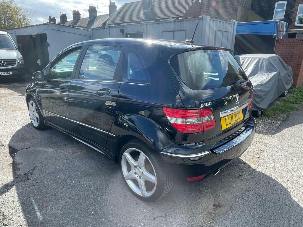 Mercedes-Benz B Class 2.0 B180 Cdi Sport Cvt Black #4