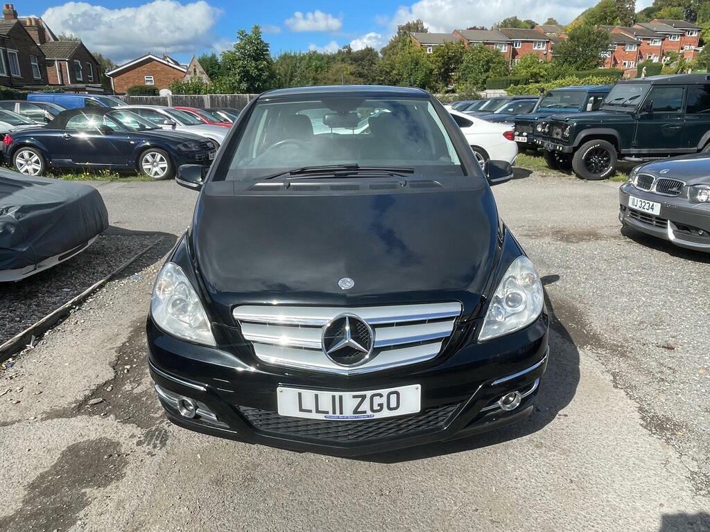 Mercedes-Benz B Class 2.0 B180 Cdi Sport Cvt Black #2