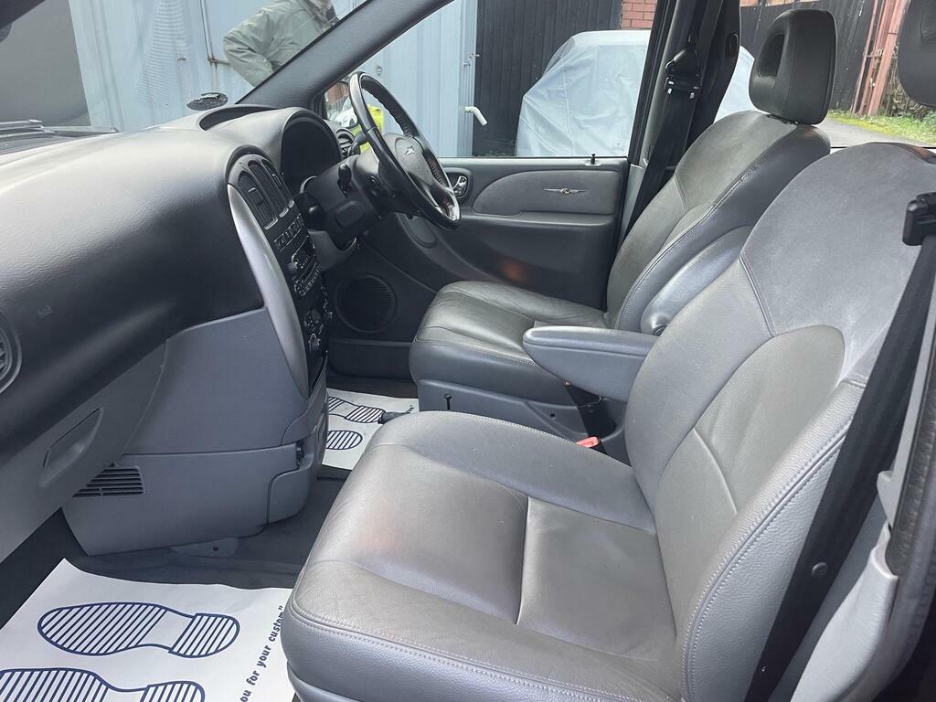 Chrysler Grand Voyager Executive Crd Silver #12