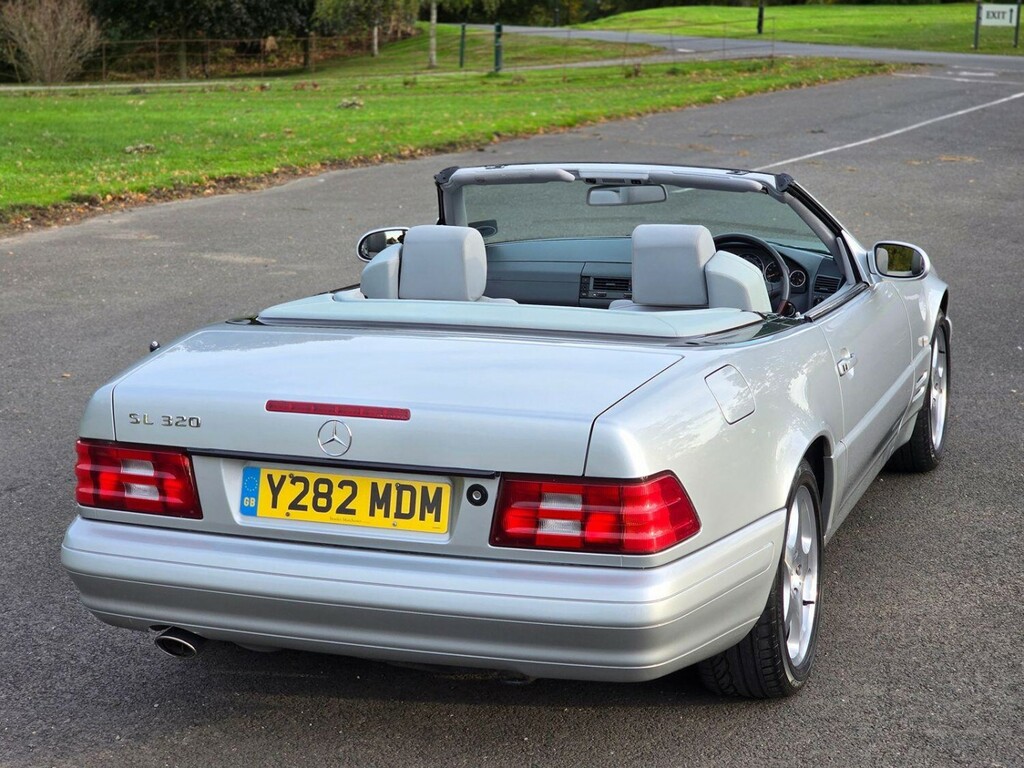 Mercedes-Benz SL Class 3.2 Sl320 Blue #29