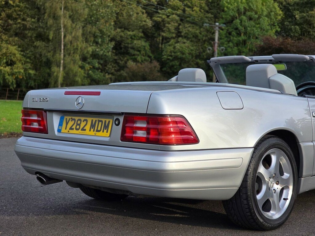 Mercedes-Benz SL Class 3.2 Sl320 Blue #31