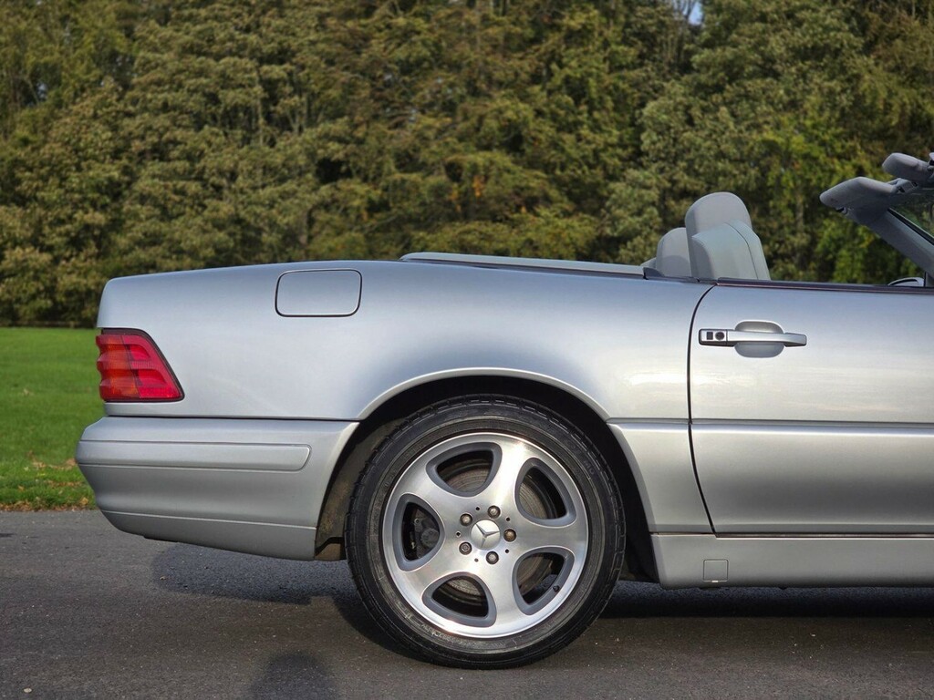 Mercedes-Benz SL Class 3.2 Sl320 Blue #40